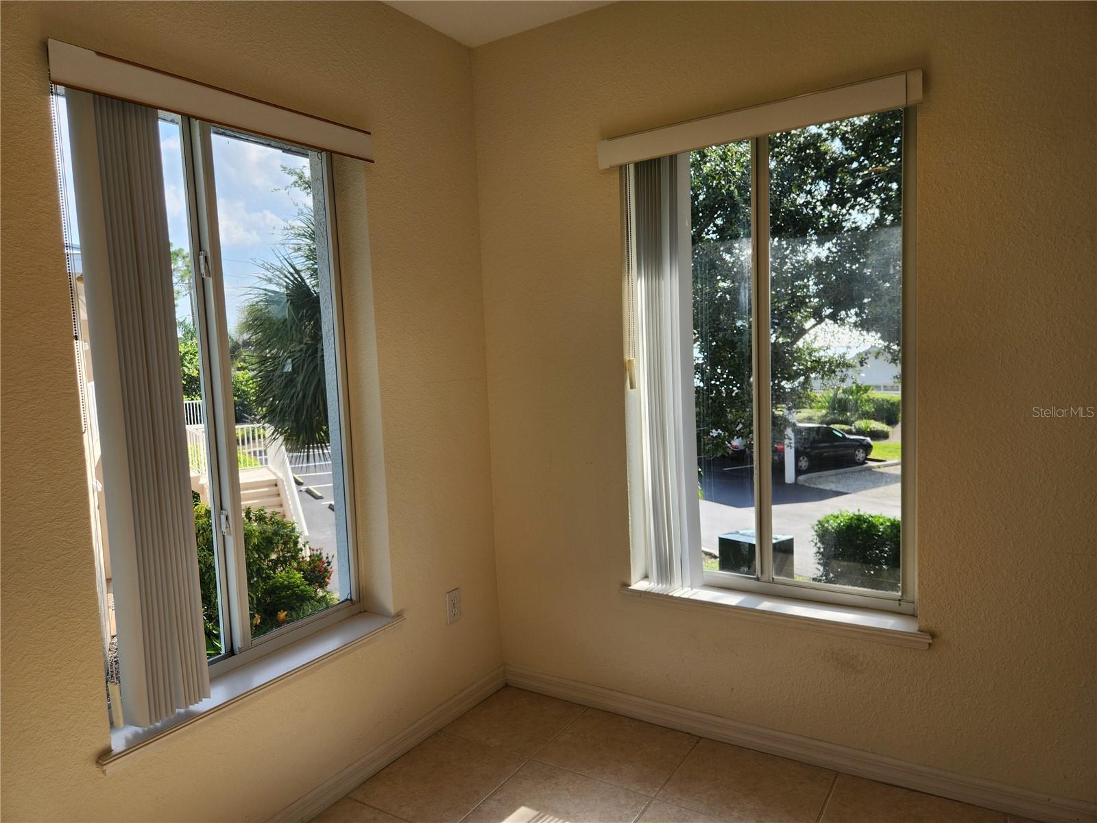 Image 12 of 43 For 9550 Fiddlers Green Circle 205