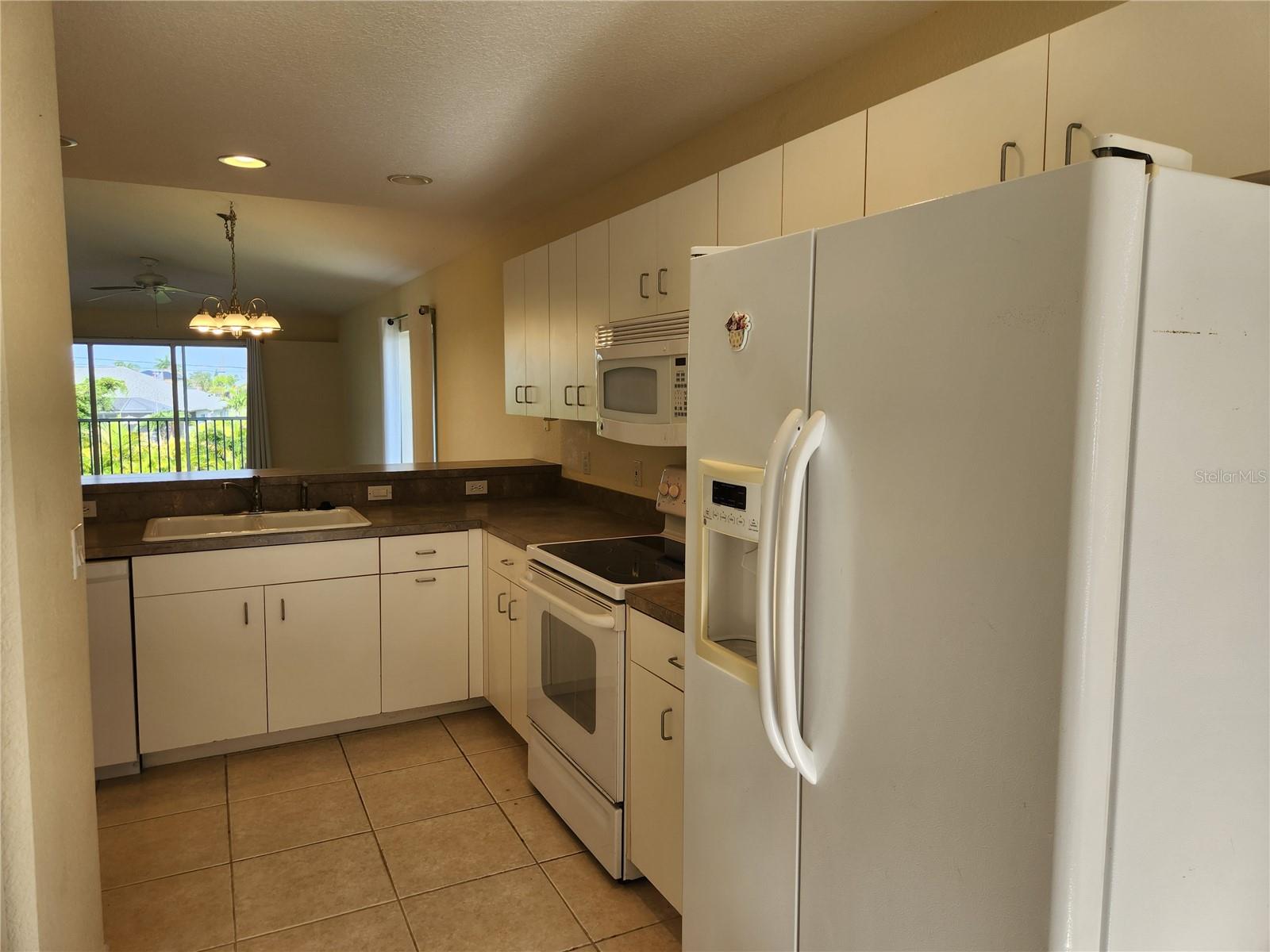 Image 14 of 43 For 9550 Fiddlers Green Circle 205
