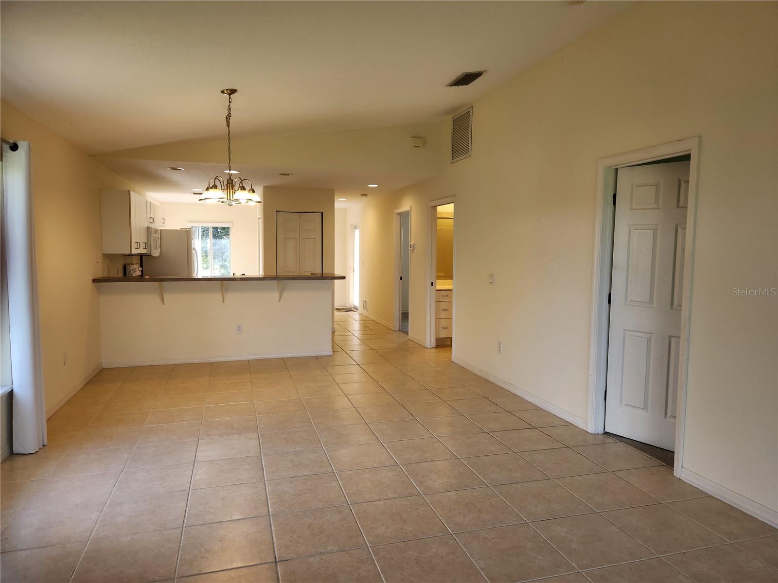 Image 22 of 43 For 9550 Fiddlers Green Circle 205