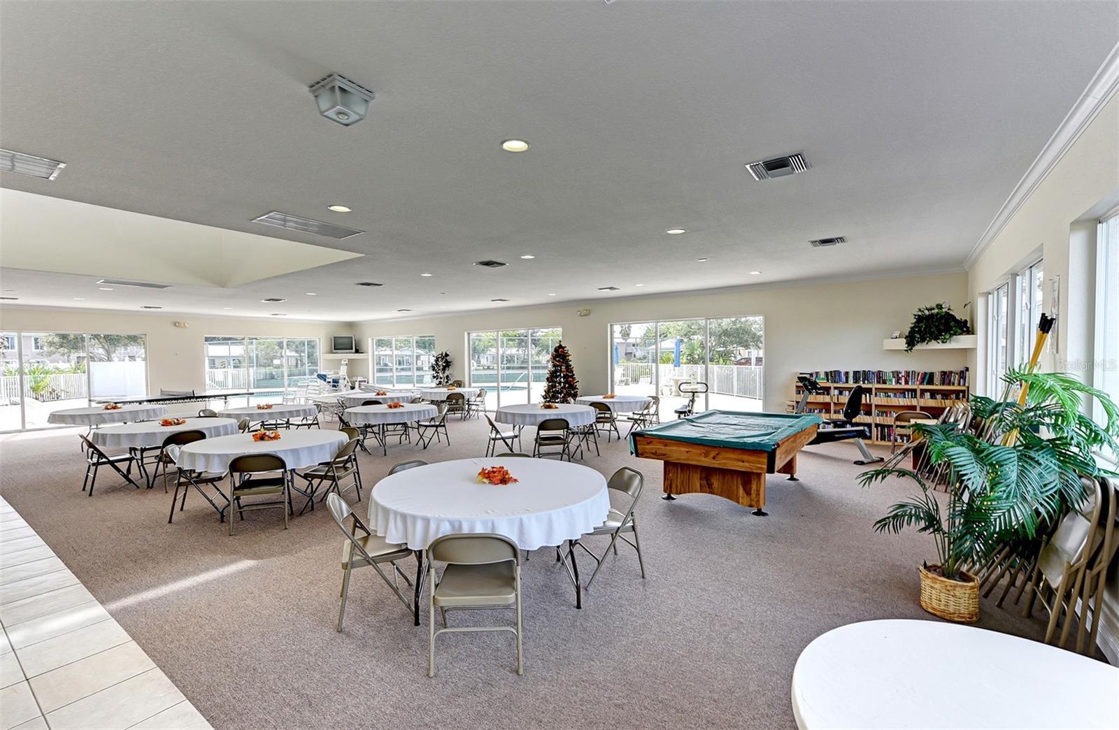 Image 37 of 43 For 9550 Fiddlers Green Circle 205