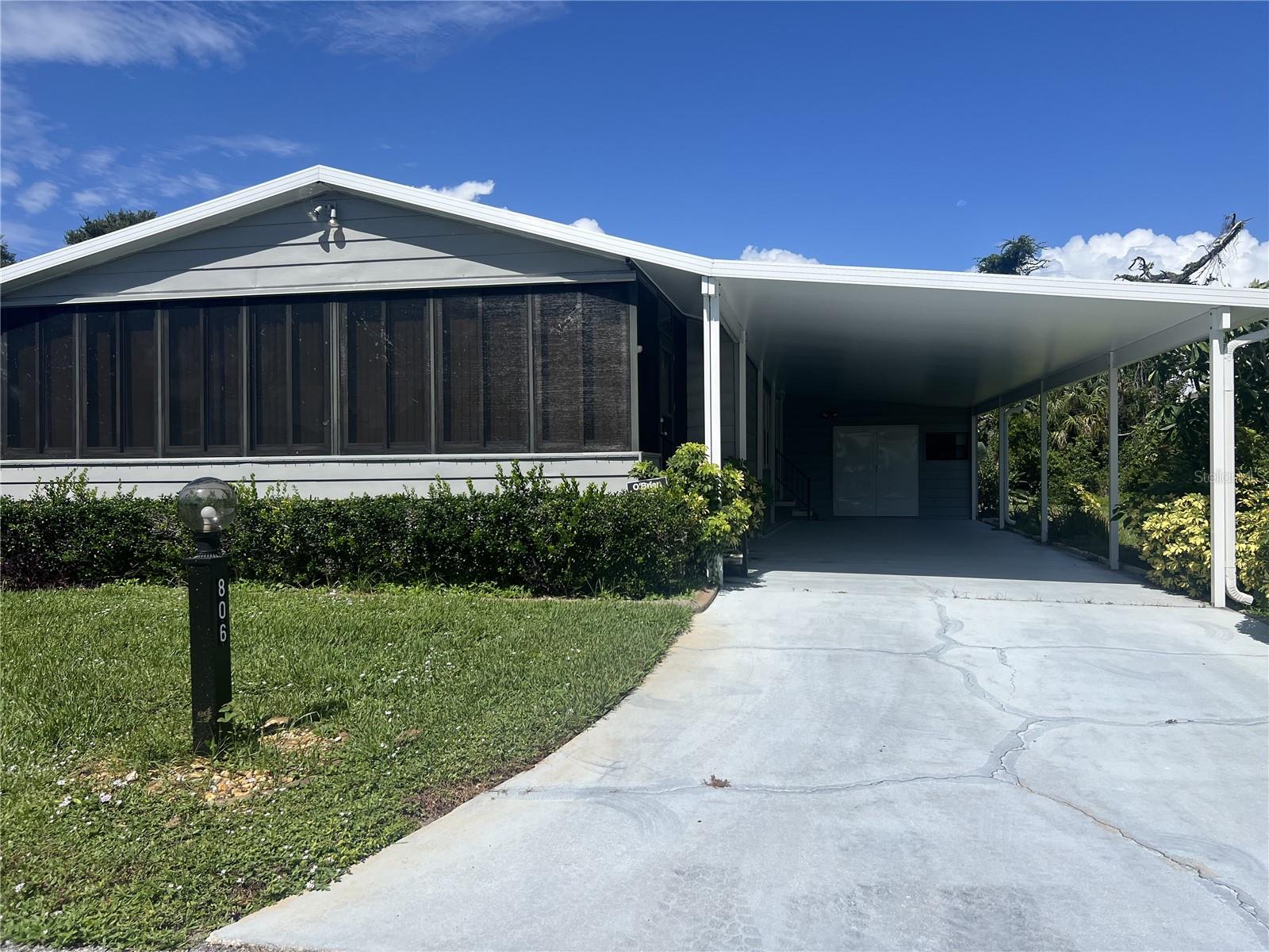 Listing Details for 806 Newbury Court, ENGLEWOOD, FL 34223