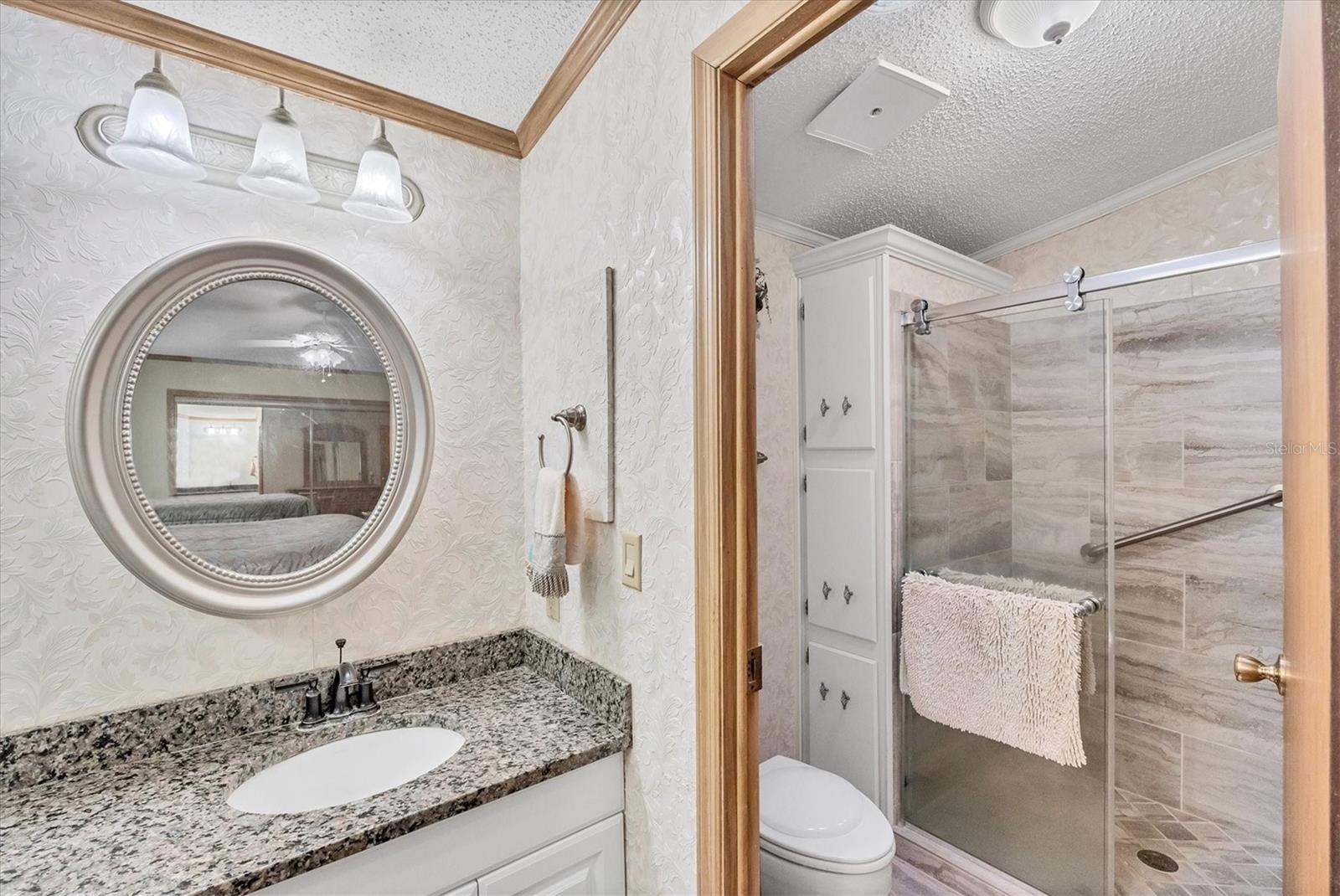 Image 24 of 47 For 806 Newbury Court