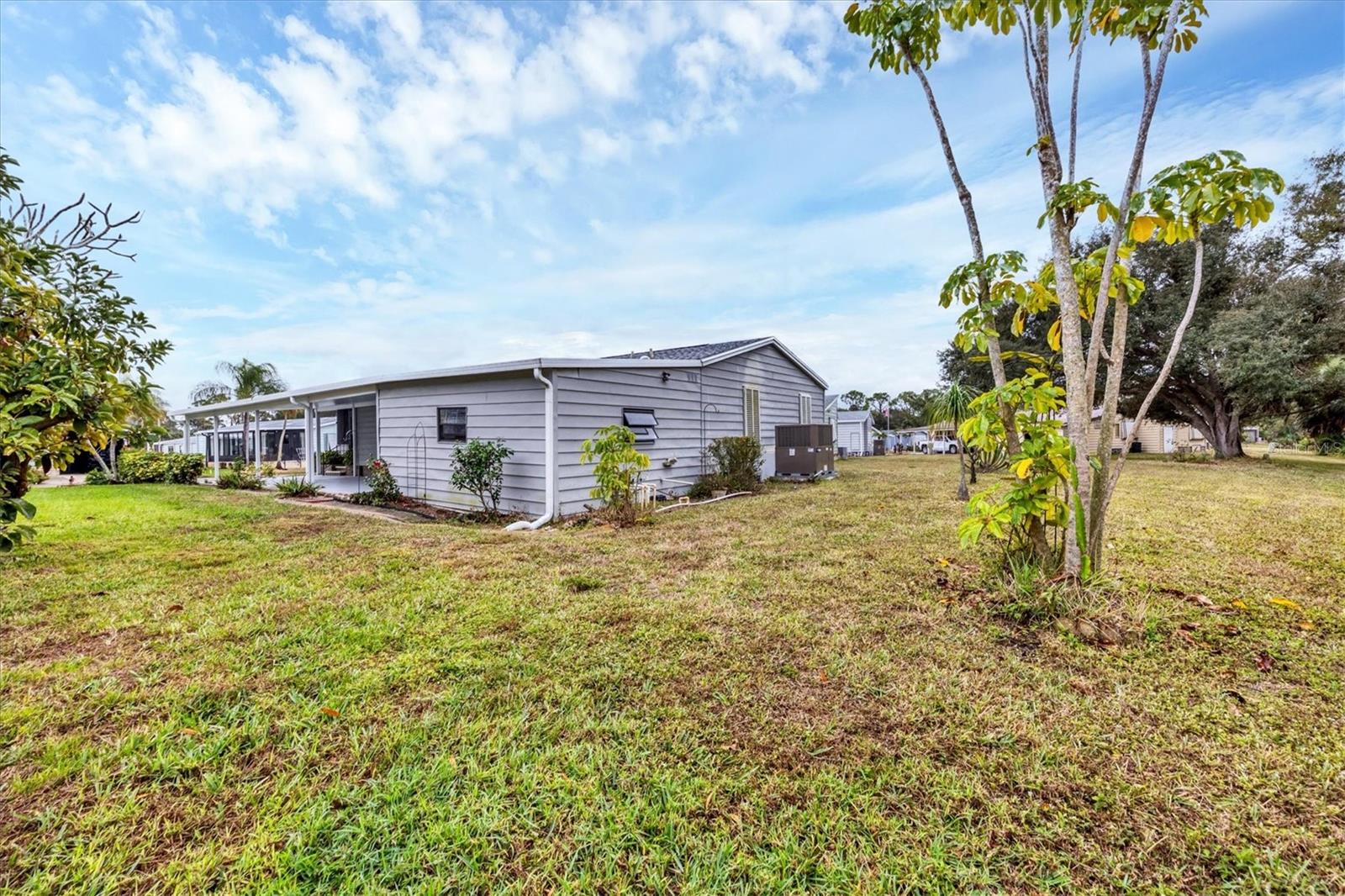 Image 34 of 47 For 806 Newbury Court