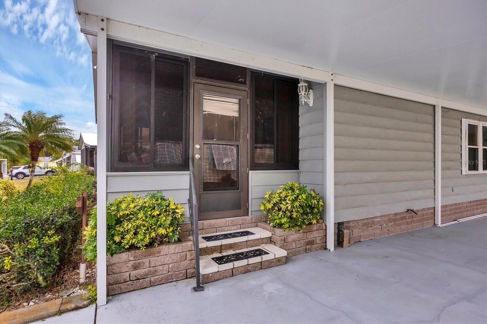 Image 5 of 47 For 806 Newbury Court