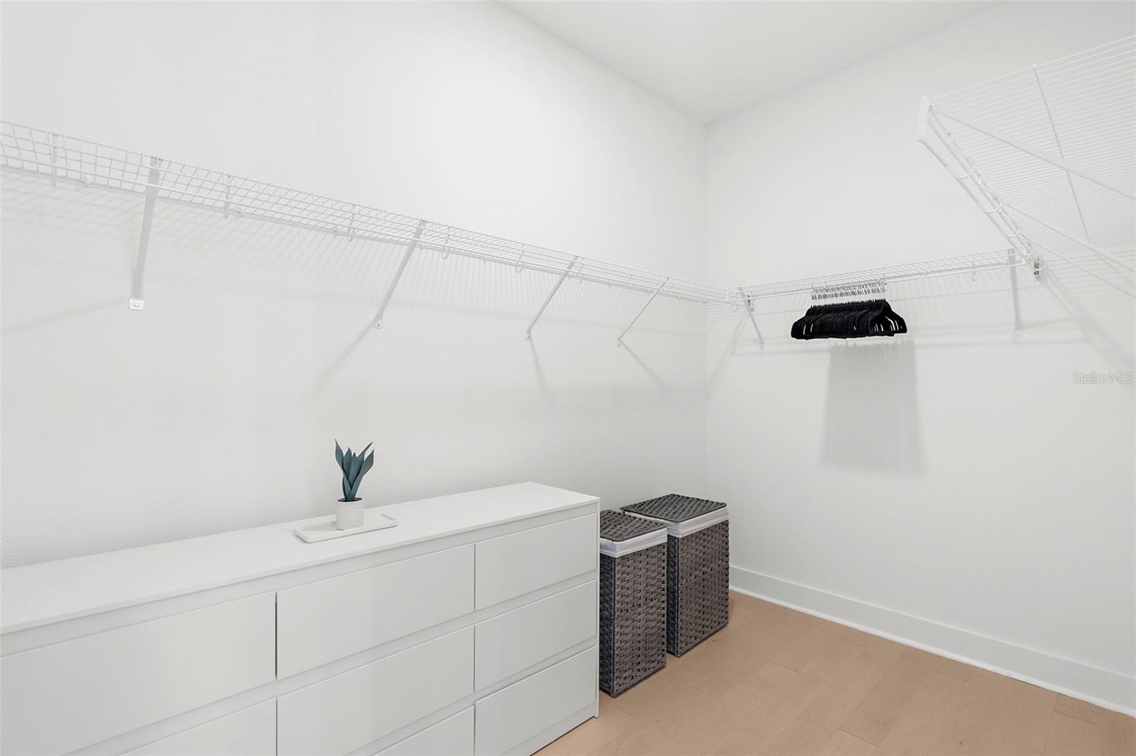 Image 22 of 48 For 18881 Daybreak Drive