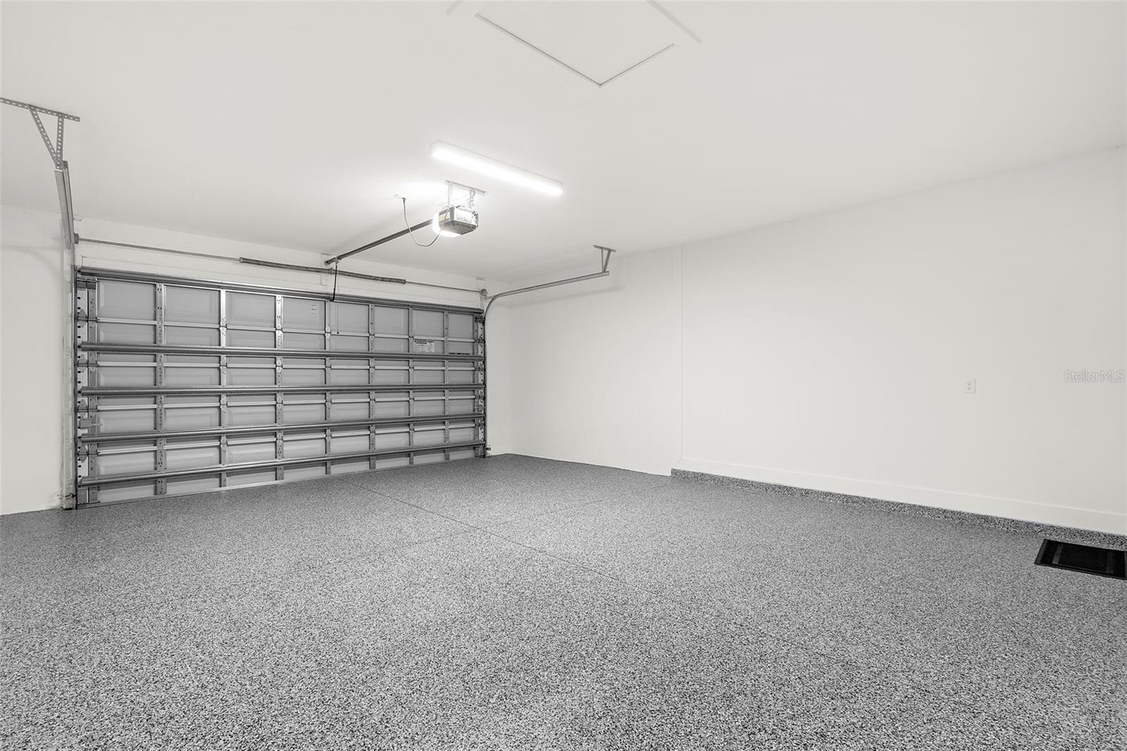 Image 33 of 48 For 18881 Daybreak Drive