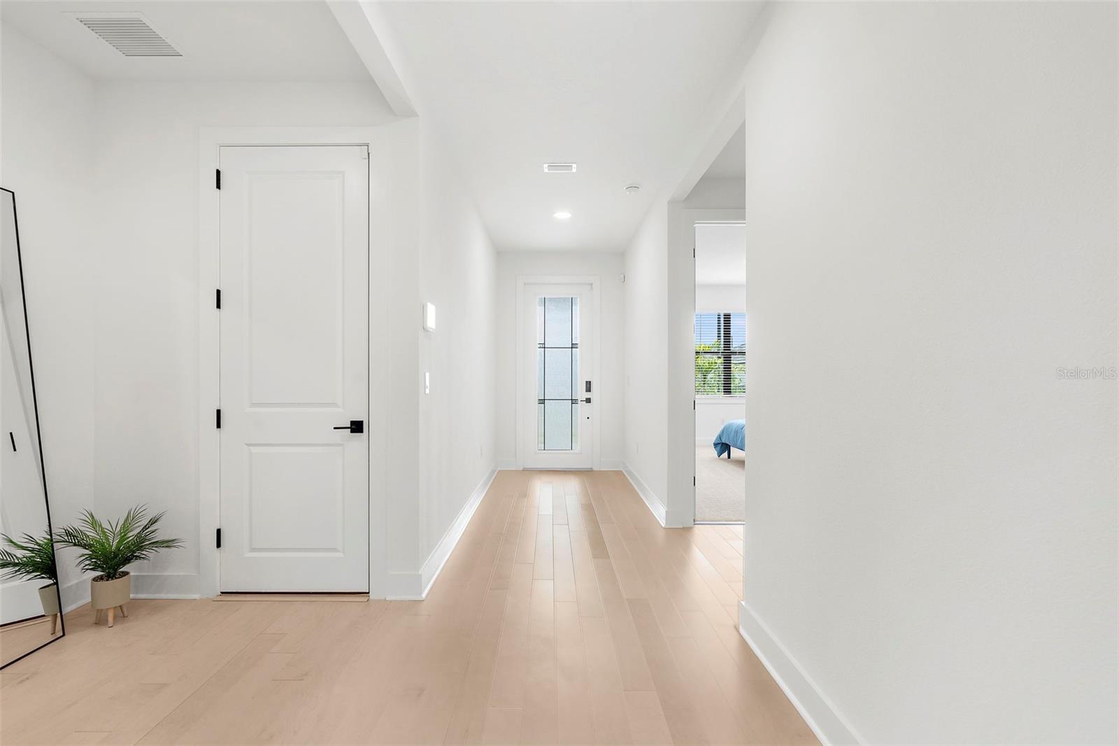 Image 9 of 48 For 18881 Daybreak Drive