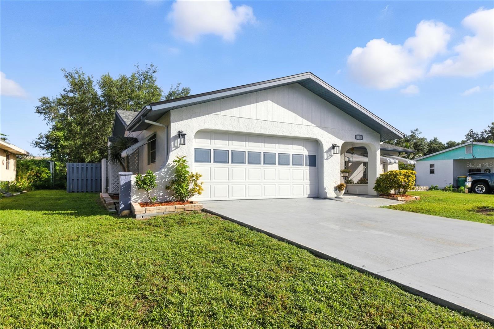 Image 2 of 42 For 1042 Malay Terrace Nw