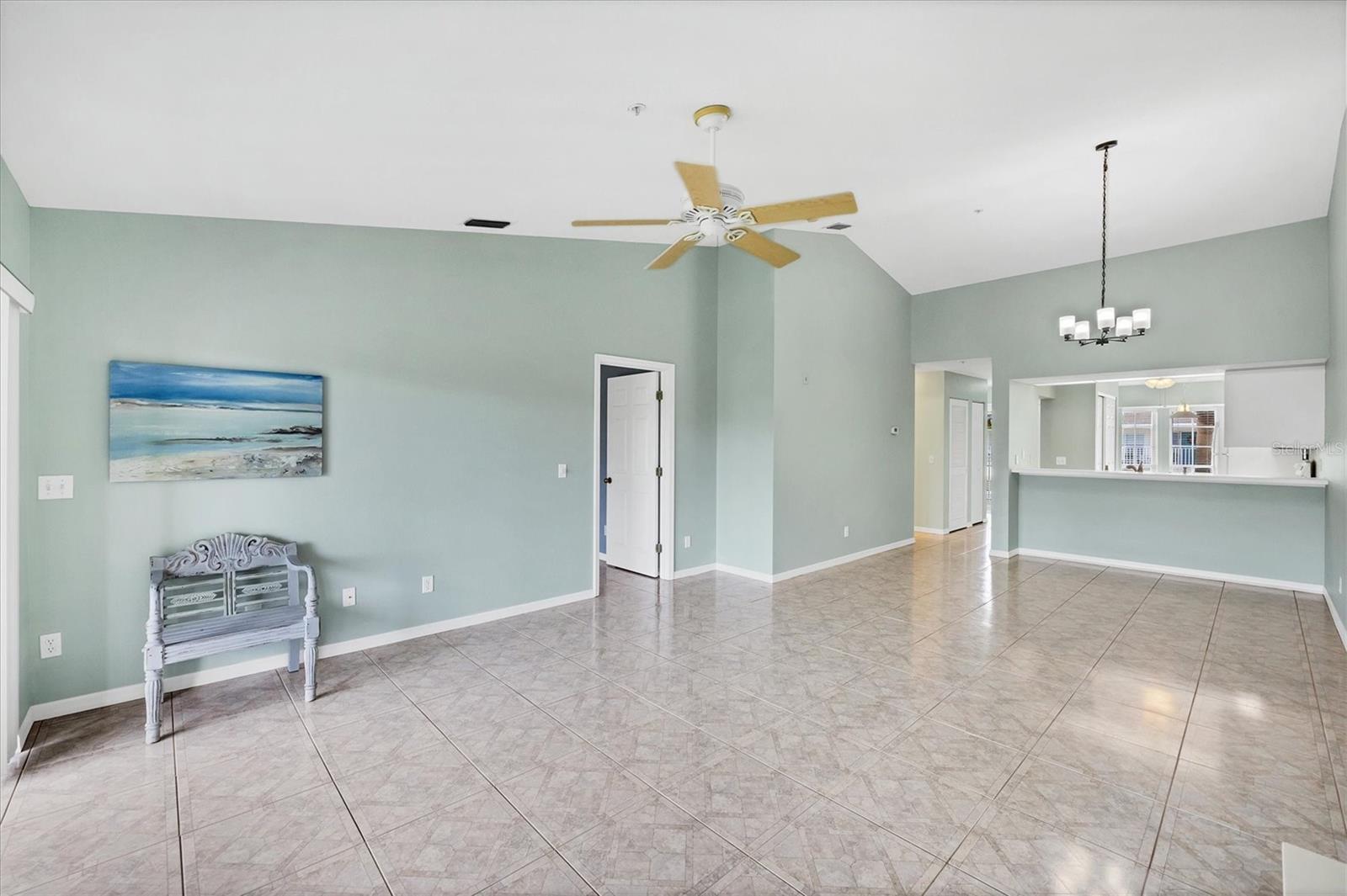 Image 10 of 40 For 204 Silver Lake Drive 205