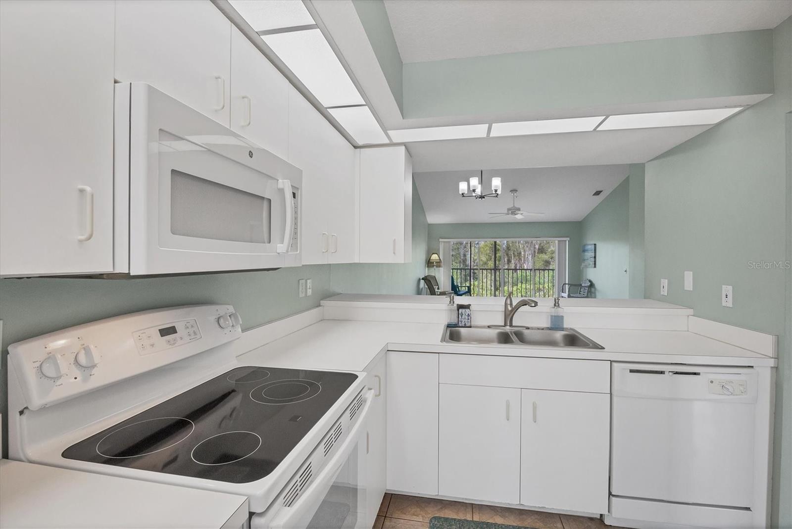 Image 13 of 40 For 204 Silver Lake Drive 205