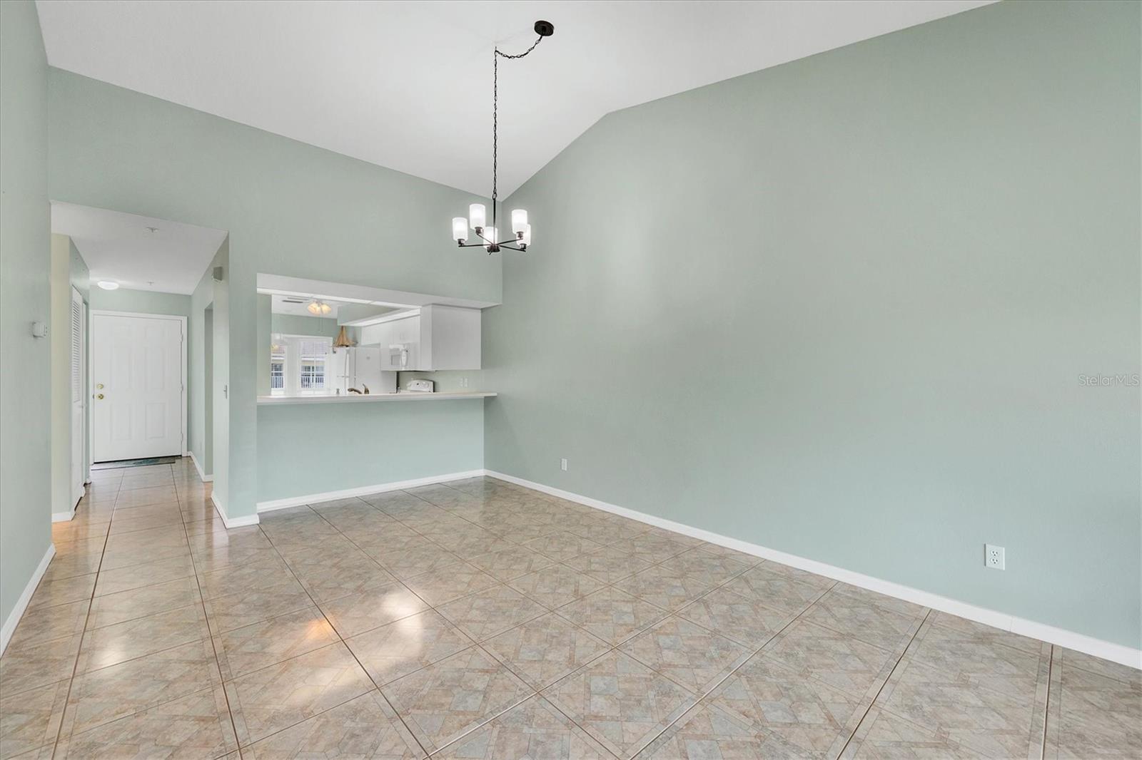 Image 16 of 40 For 204 Silver Lake Drive 205