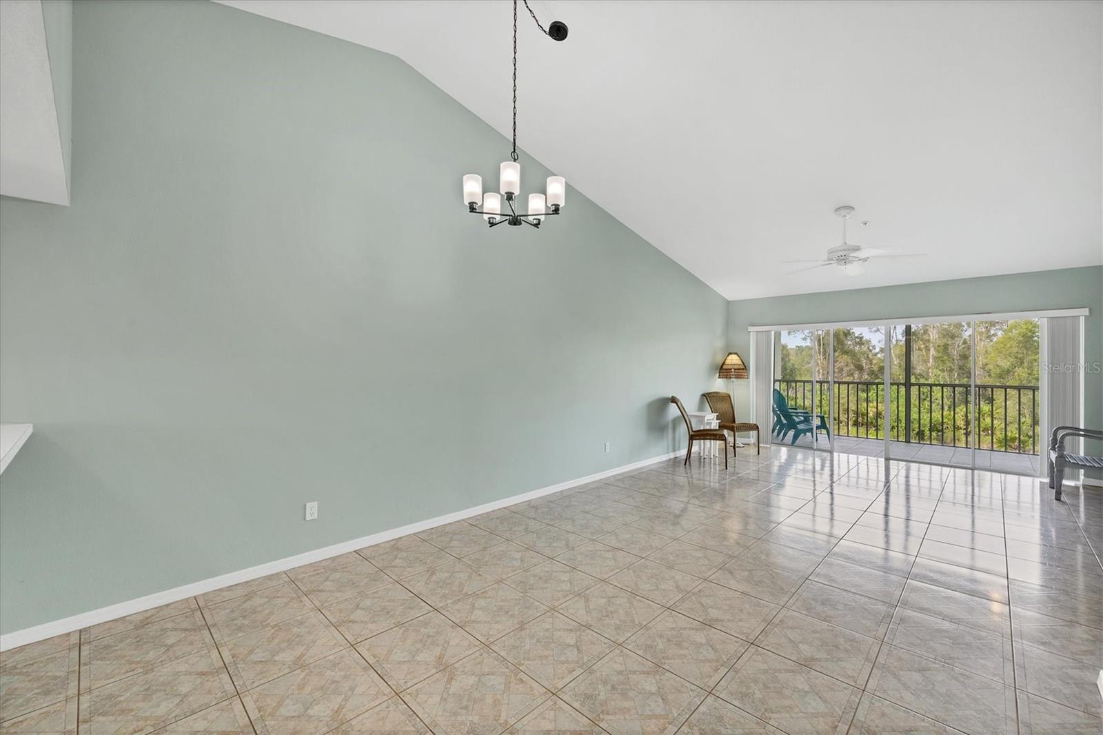 Image 17 of 40 For 204 Silver Lake Drive 205