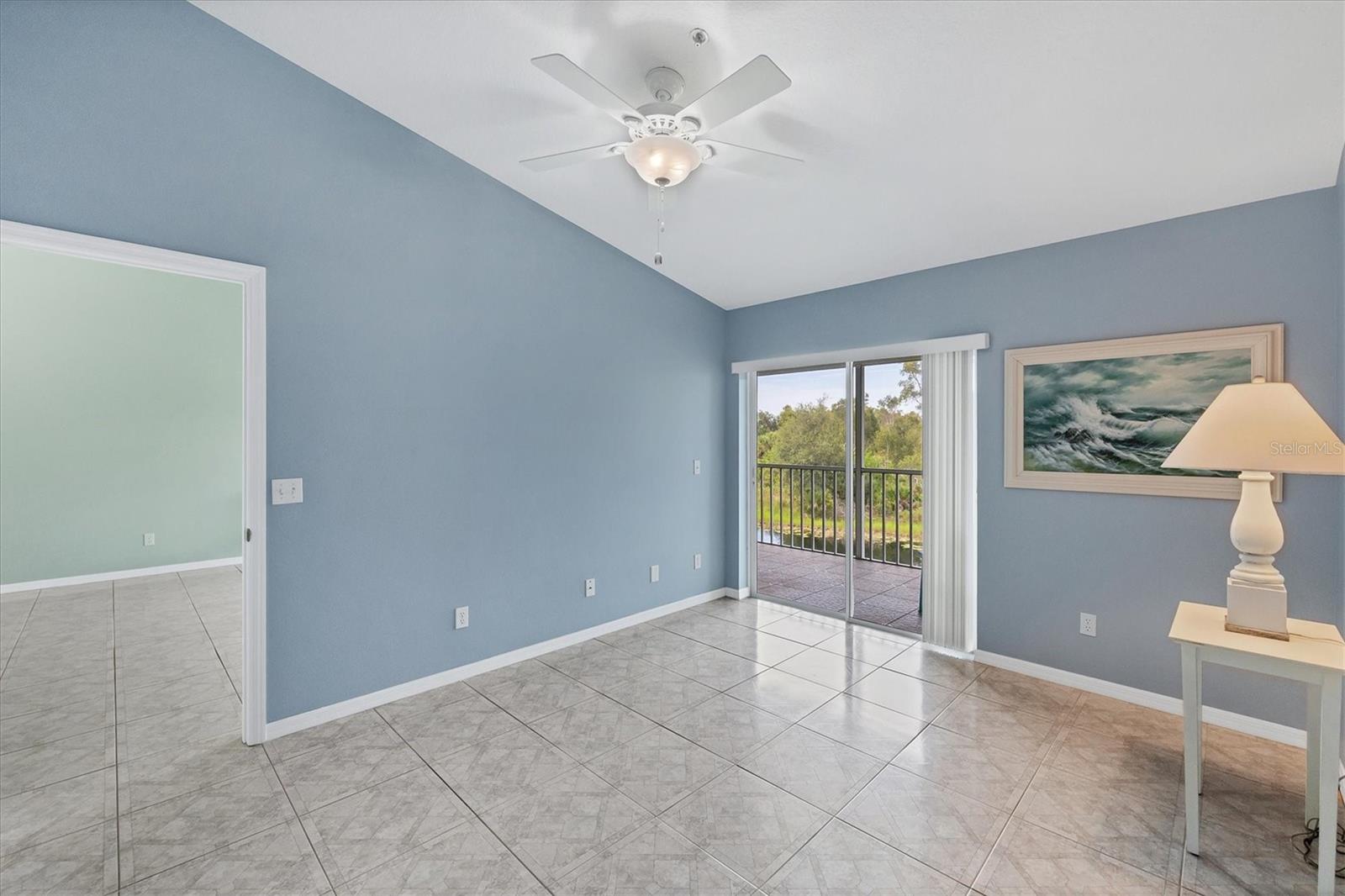 Image 23 of 40 For 204 Silver Lake Drive 205