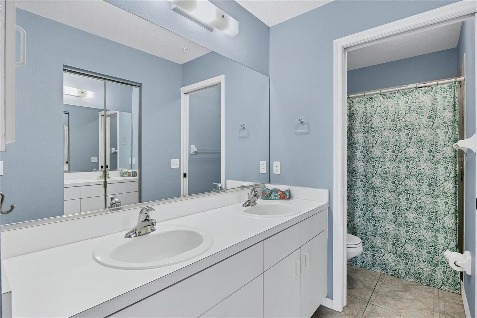 Image 24 of 40 For 204 Silver Lake Drive 205