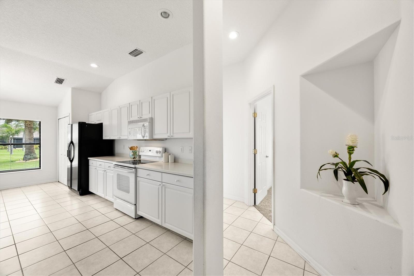 Image 13 of 63 For 219 Inlets Boulevard 219