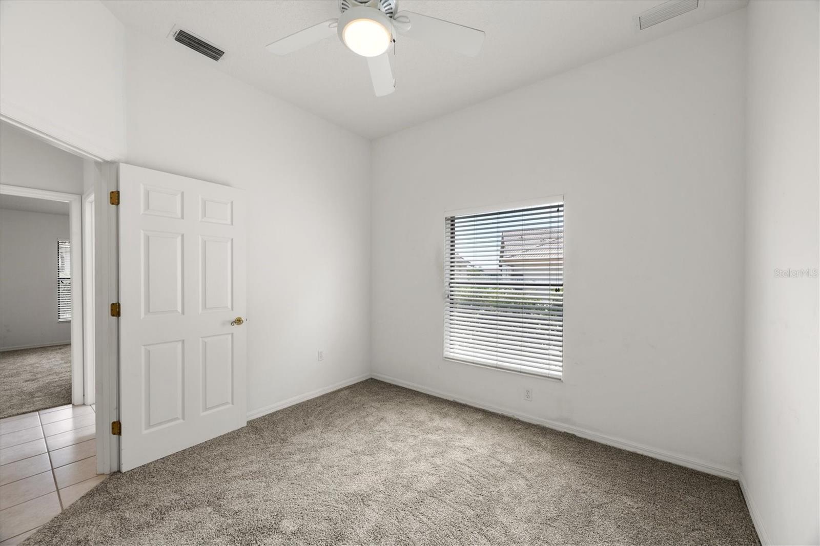 Image 26 of 63 For 219 Inlets Boulevard 219