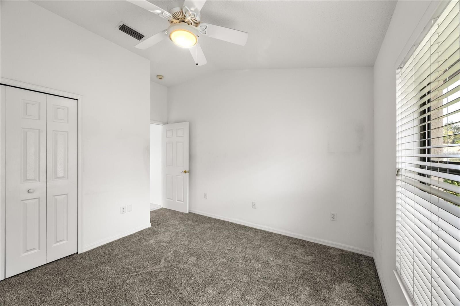Image 30 of 63 For 219 Inlets Boulevard 219