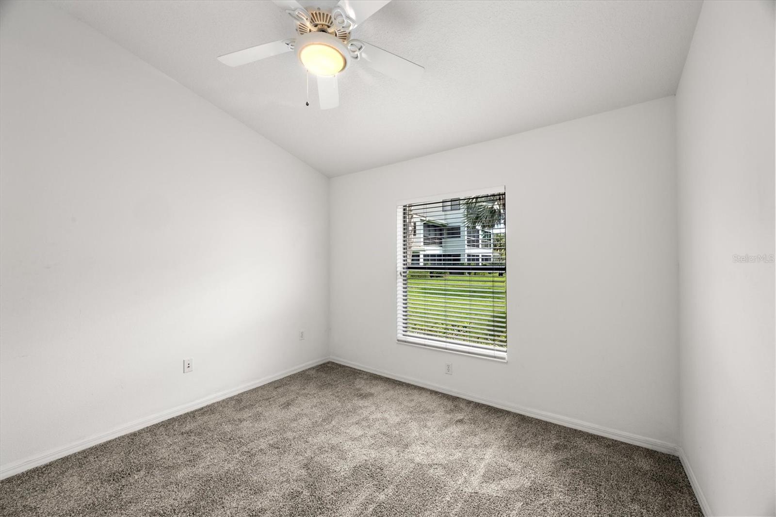 Image 32 of 63 For 219 Inlets Boulevard 219