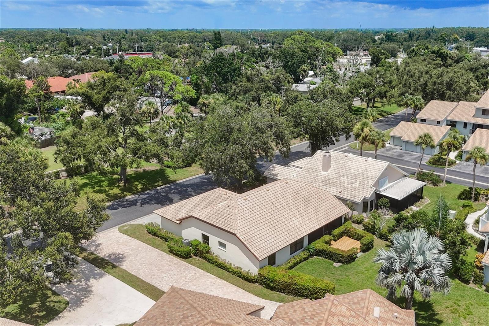 Image 42 of 63 For 219 Inlets Boulevard 219