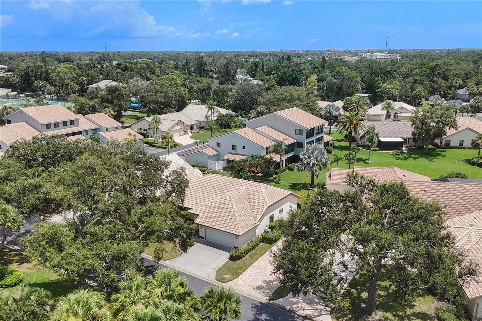 Image 43 of 63 For 219 Inlets Boulevard 219