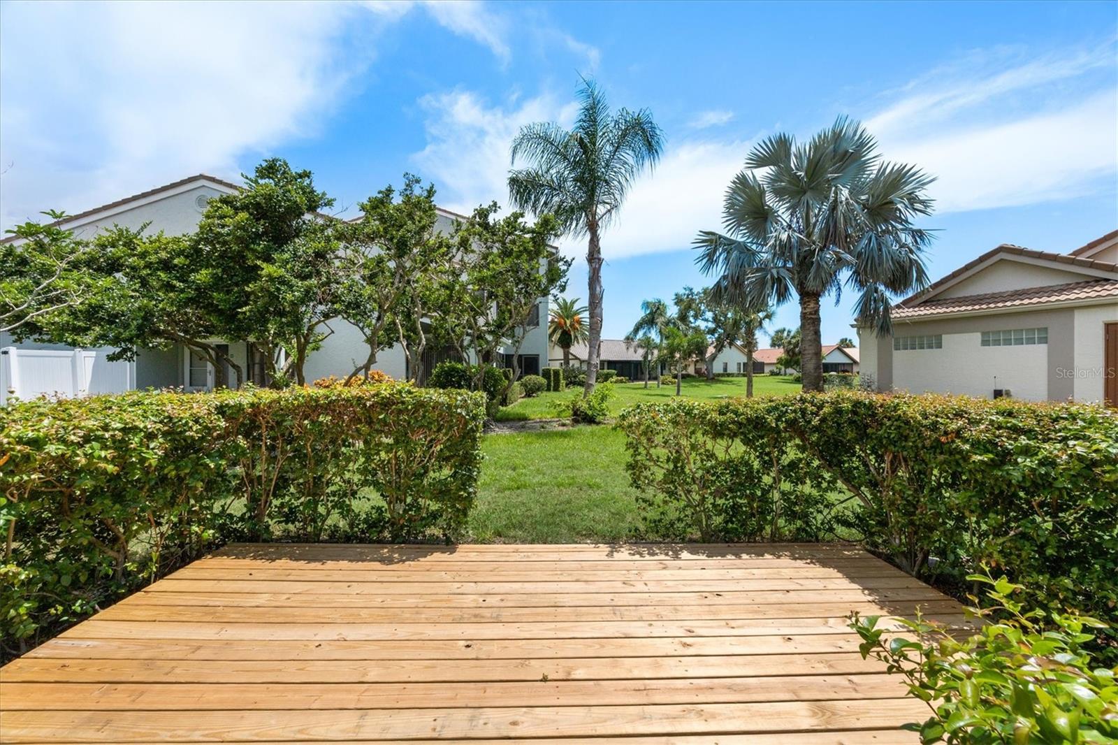 Image 7 of 63 For 219 Inlets Boulevard 219