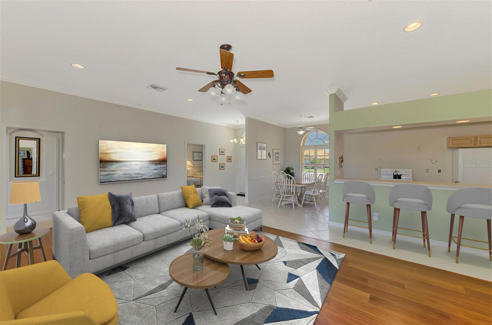 Image 10 of 62 For 7095 Lake Drive