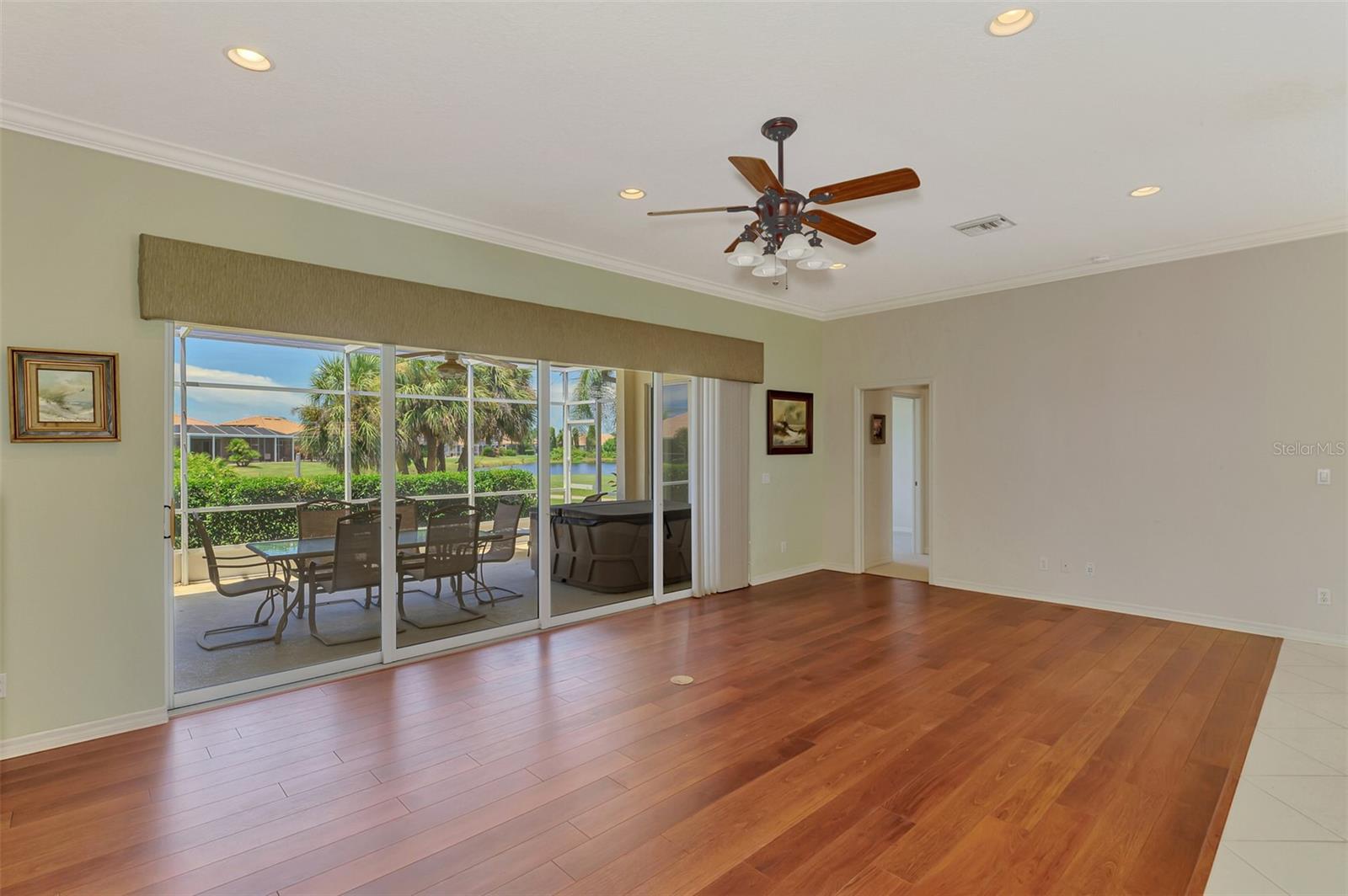 Image 11 of 62 For 7095 Lake Drive