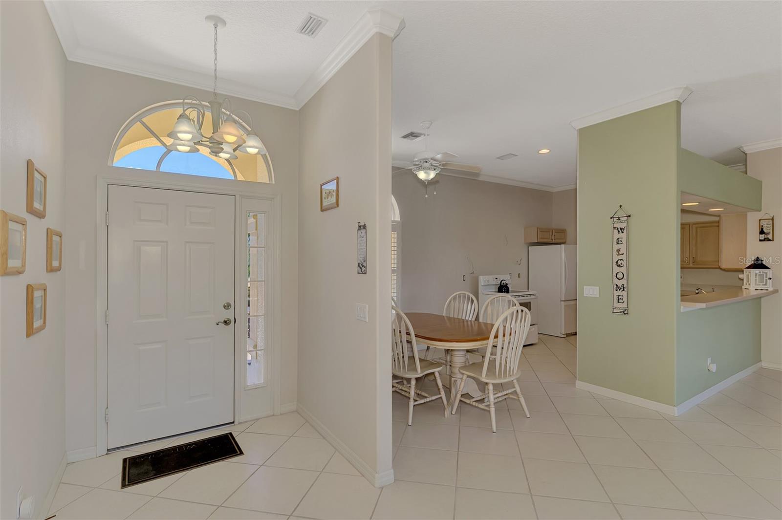 Image 14 of 62 For 7095 Lake Drive