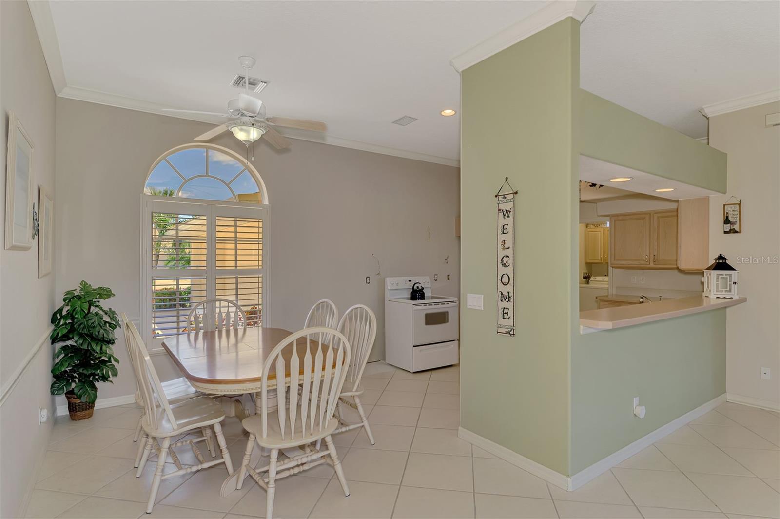 Image 15 of 62 For 7095 Lake Drive