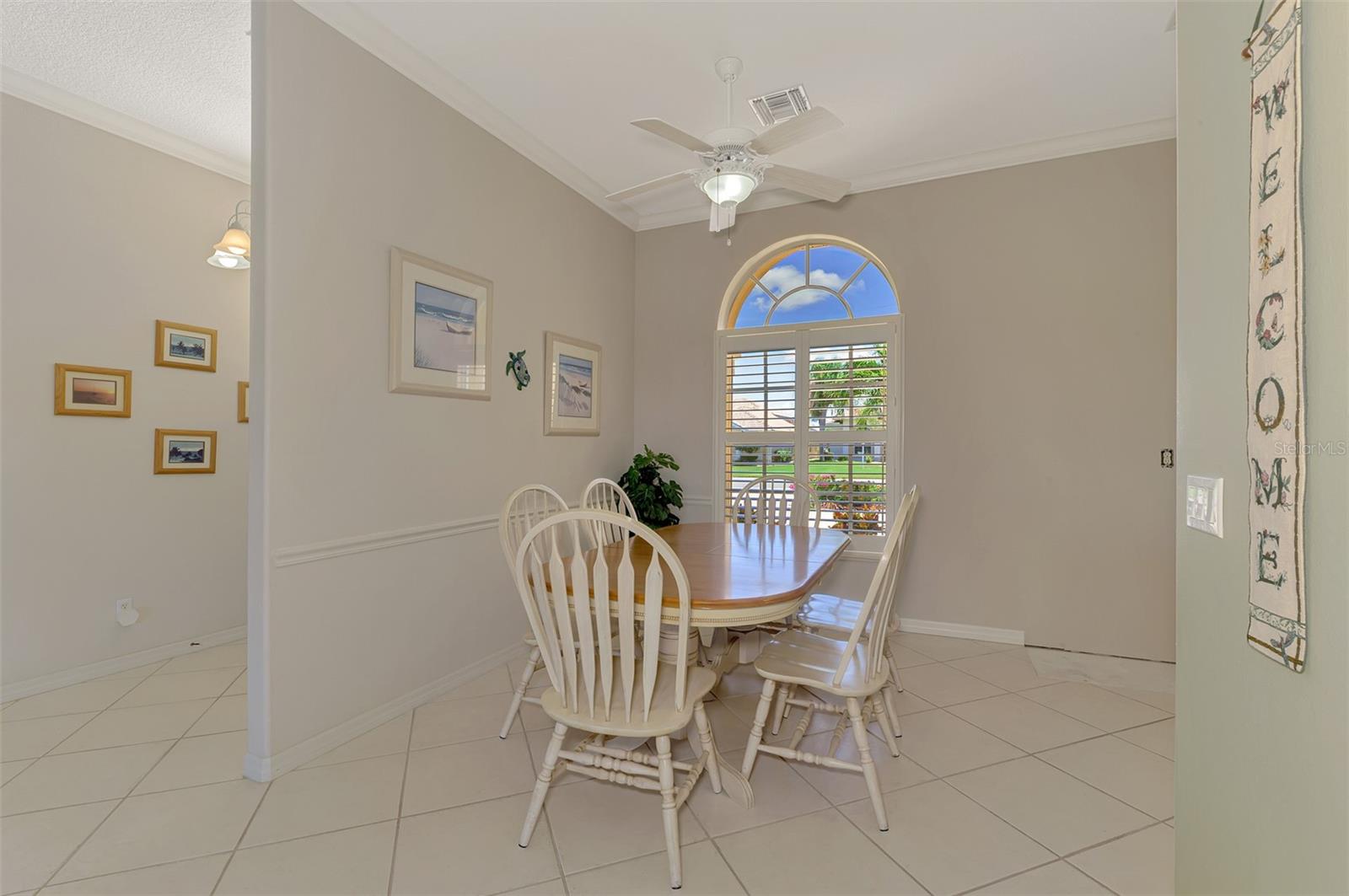 Image 19 of 62 For 7095 Lake Drive
