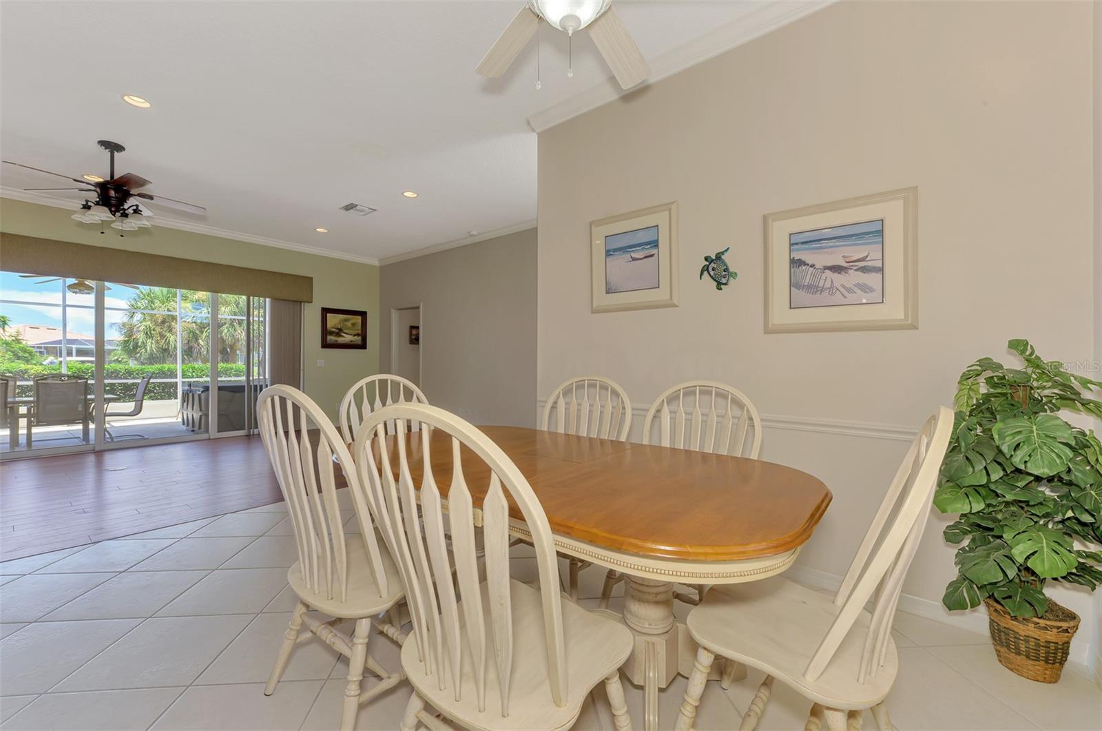Image 21 of 62 For 7095 Lake Drive