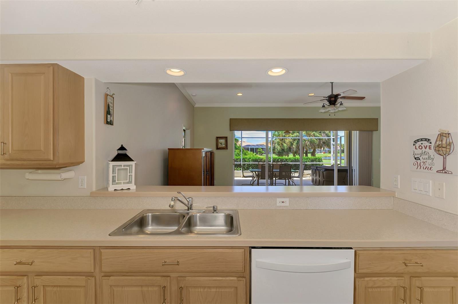 Image 26 of 62 For 7095 Lake Drive