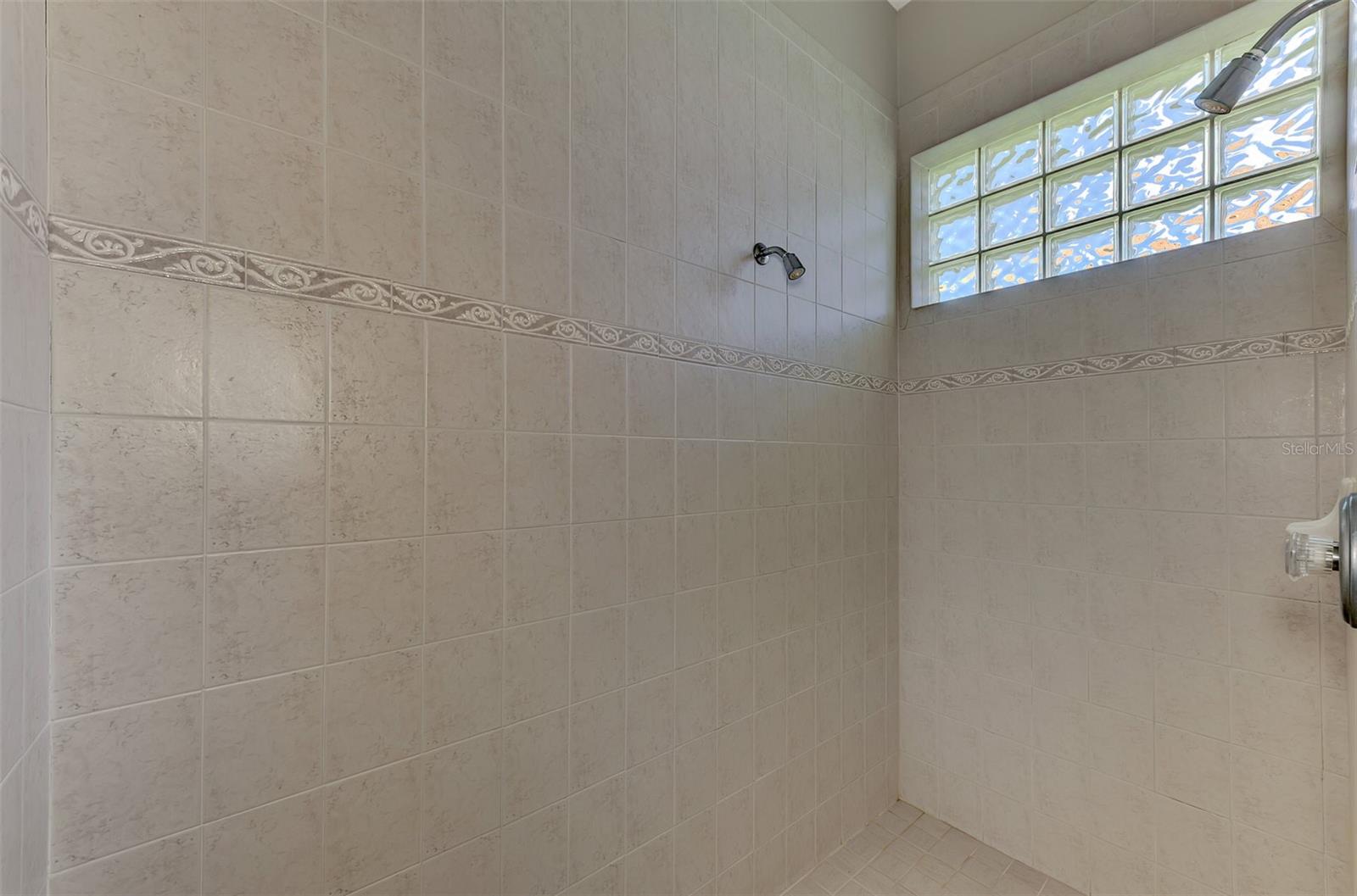 Image 33 of 62 For 7095 Lake Drive