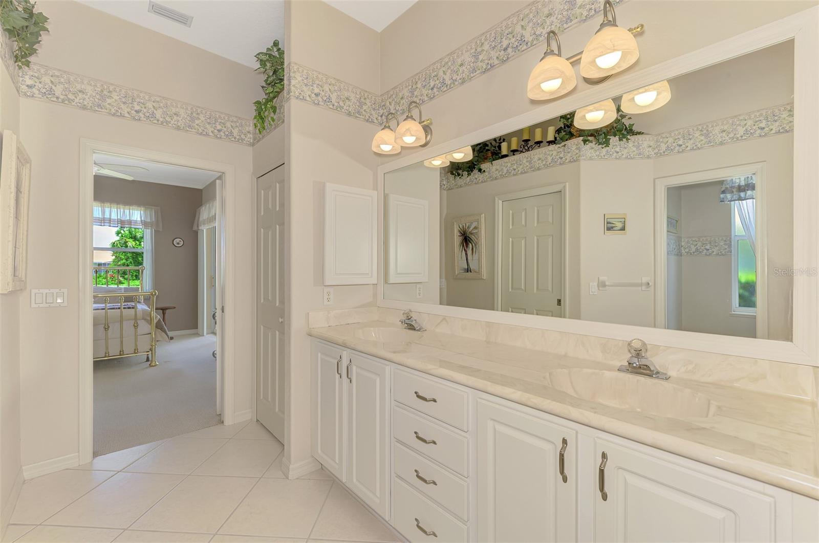 Image 34 of 62 For 7095 Lake Drive