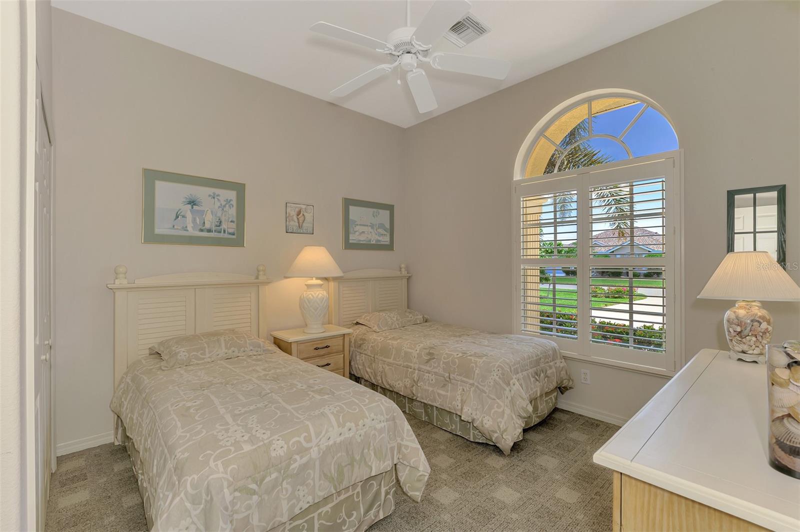 Image 40 of 62 For 7095 Lake Drive