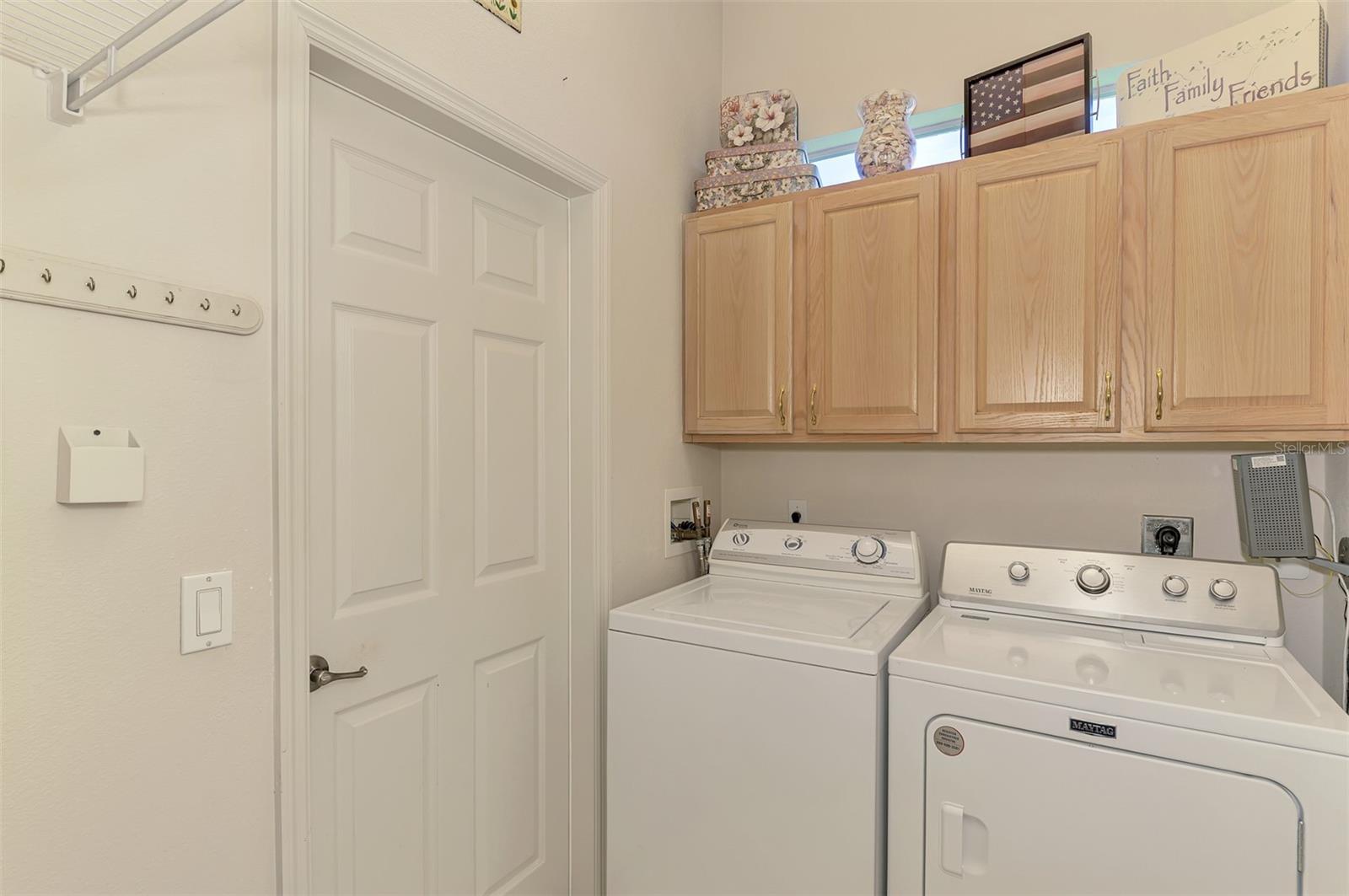 Image 42 of 62 For 7095 Lake Drive