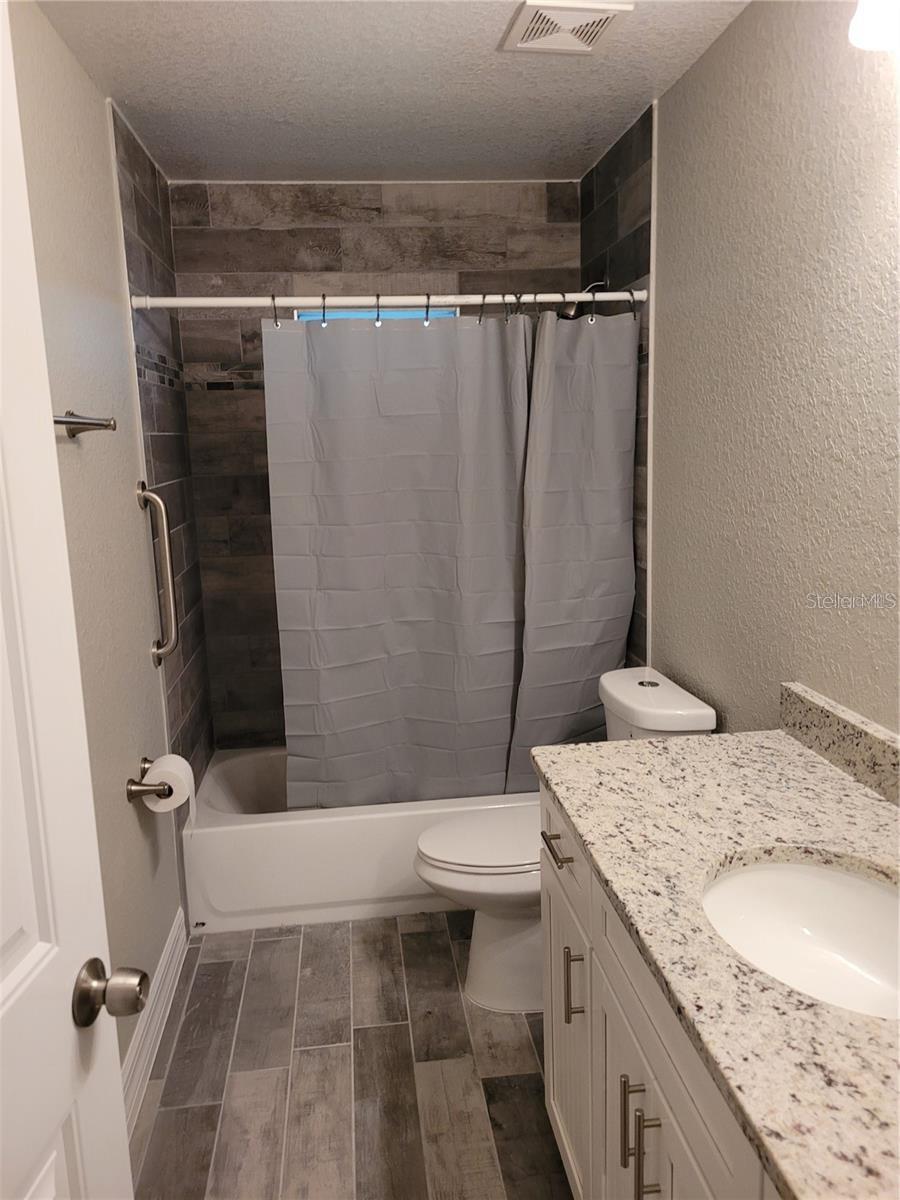 Image 21 of 31 For 1 Davit Court