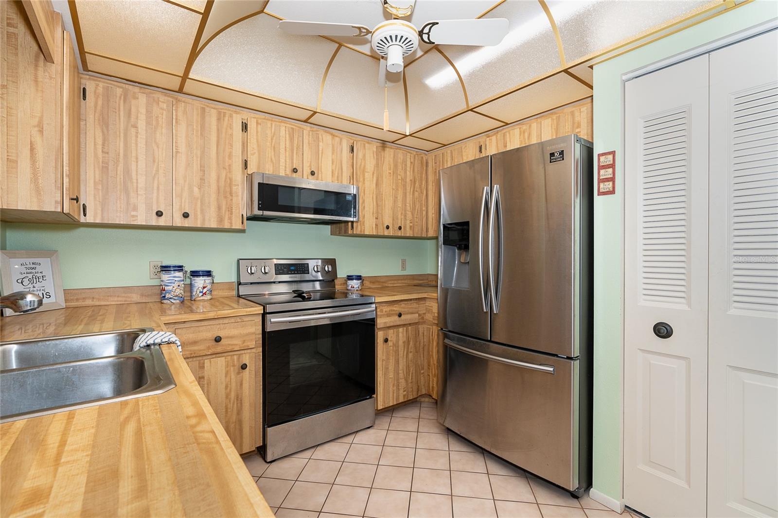 Image 11 of 38 For 208 High Point Drive 208b
