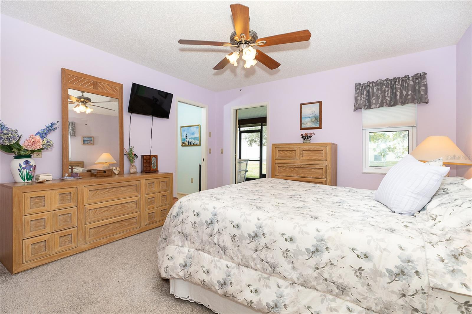 Image 22 of 38 For 208 High Point Drive 208b