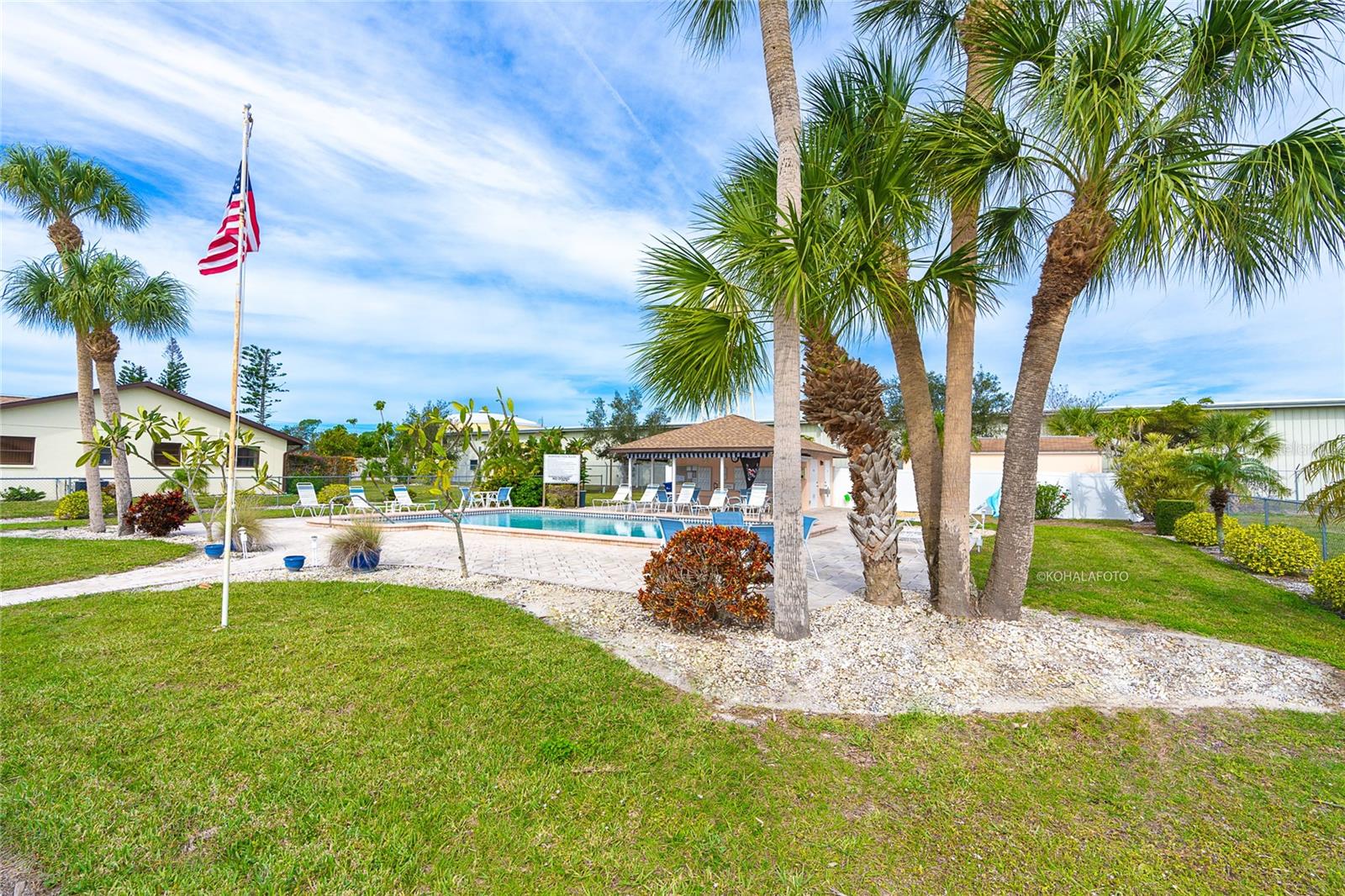 Image 31 of 38 For 208 High Point Drive 208b