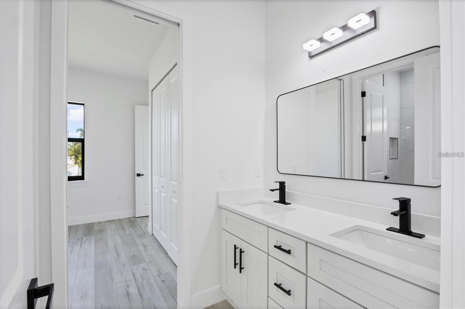 Image 7 of 11 For 17462 Belie Way