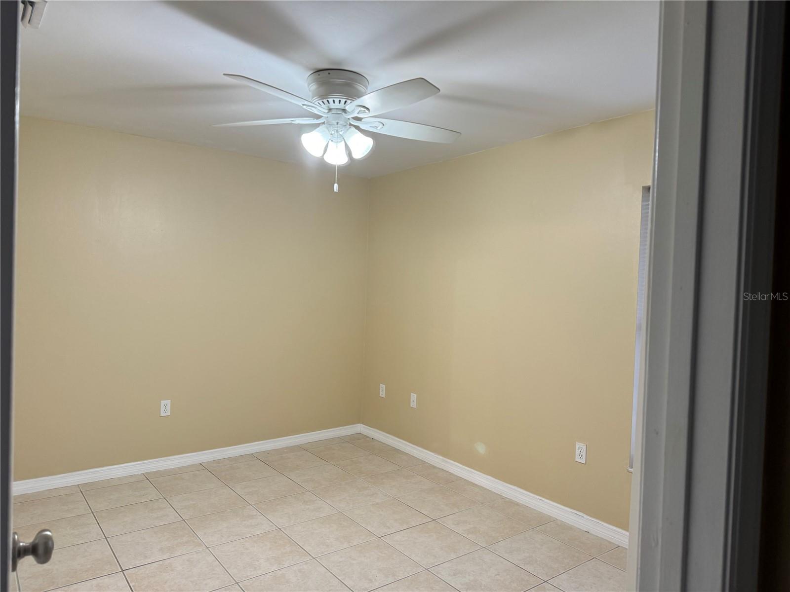Image 11 of 17 For 2110 Redmond Street