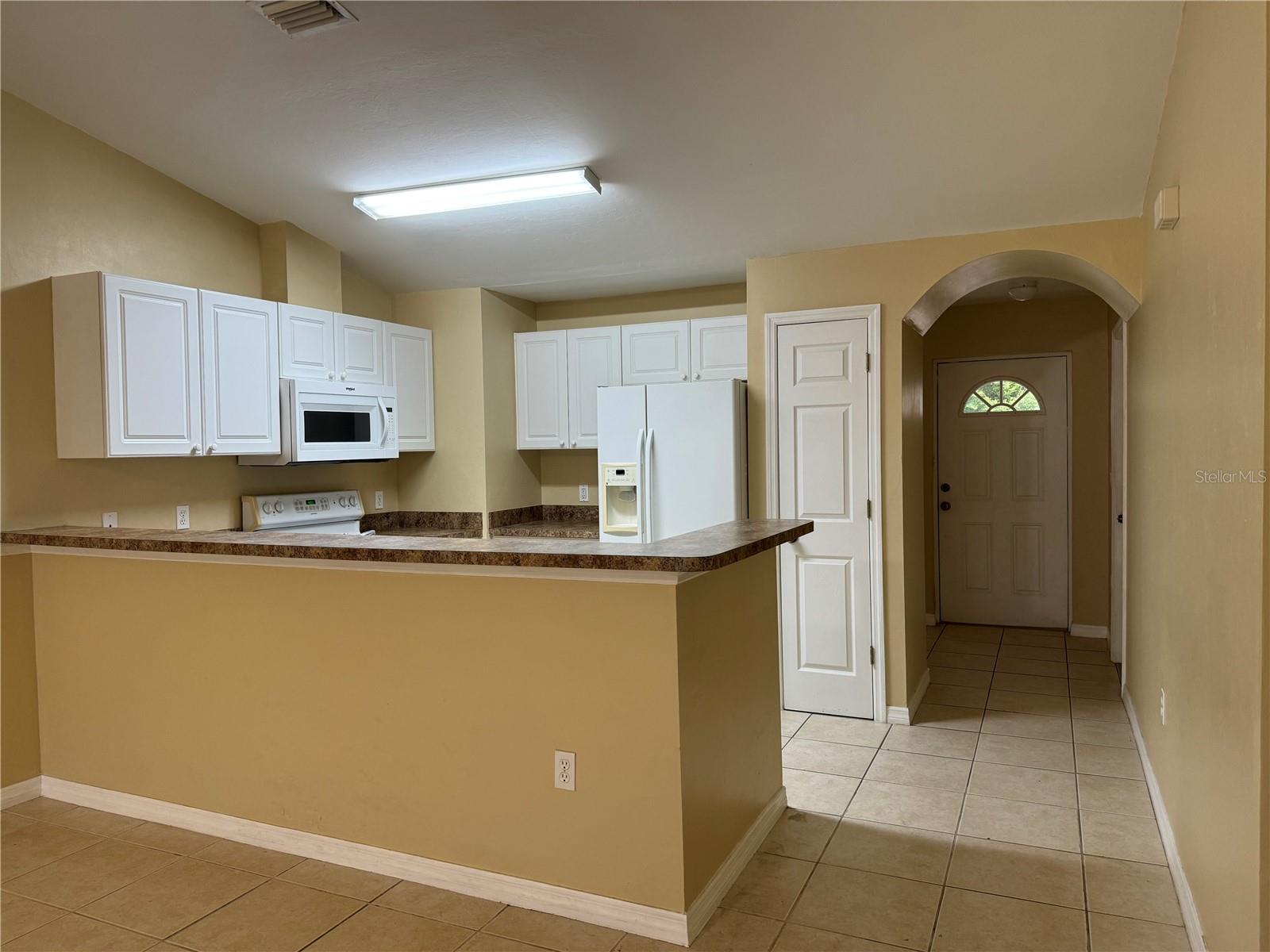 Image 3 of 17 For 2110 Redmond Street