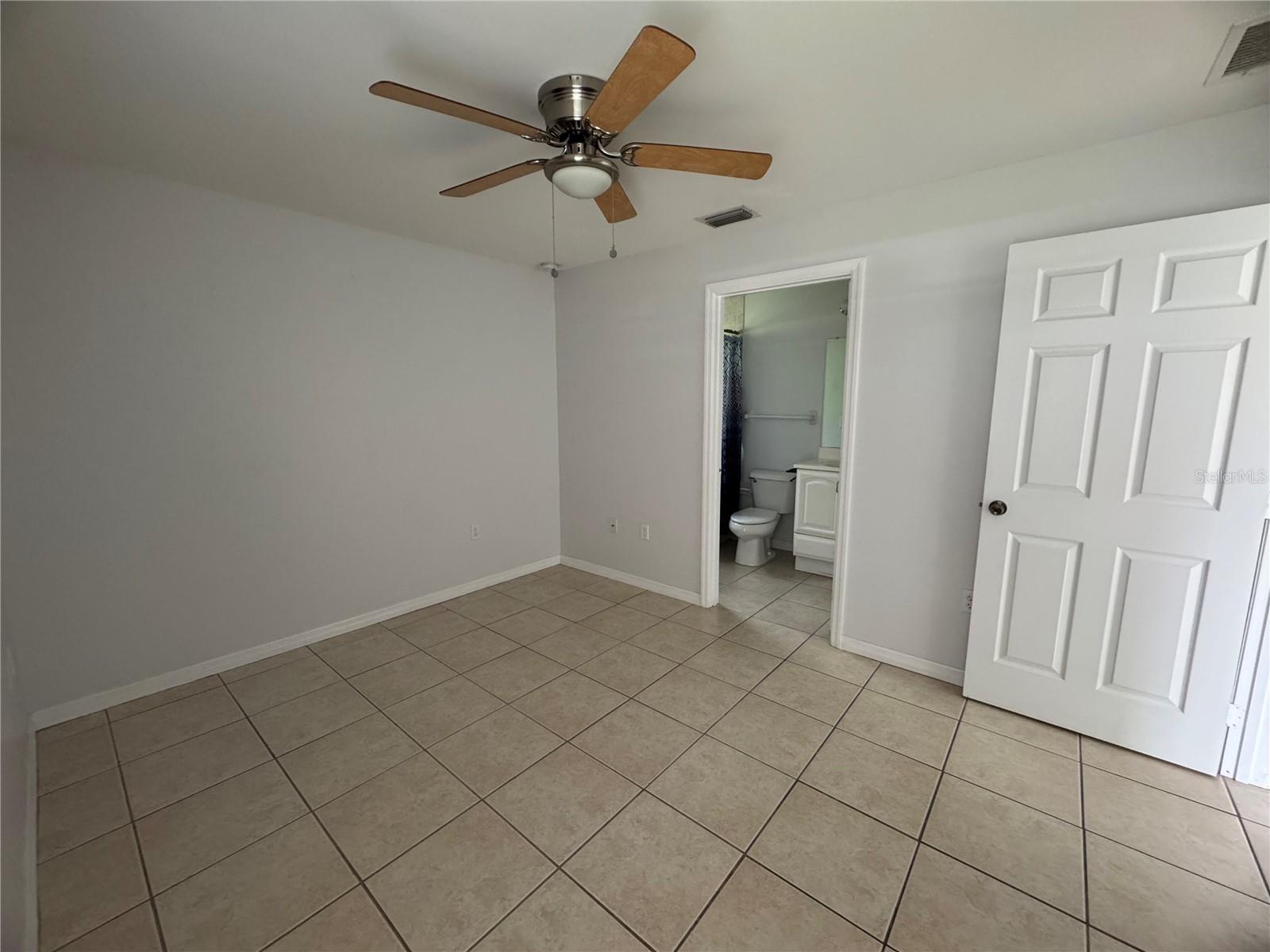 Image 10 of 18 For 2112 Redmond Street