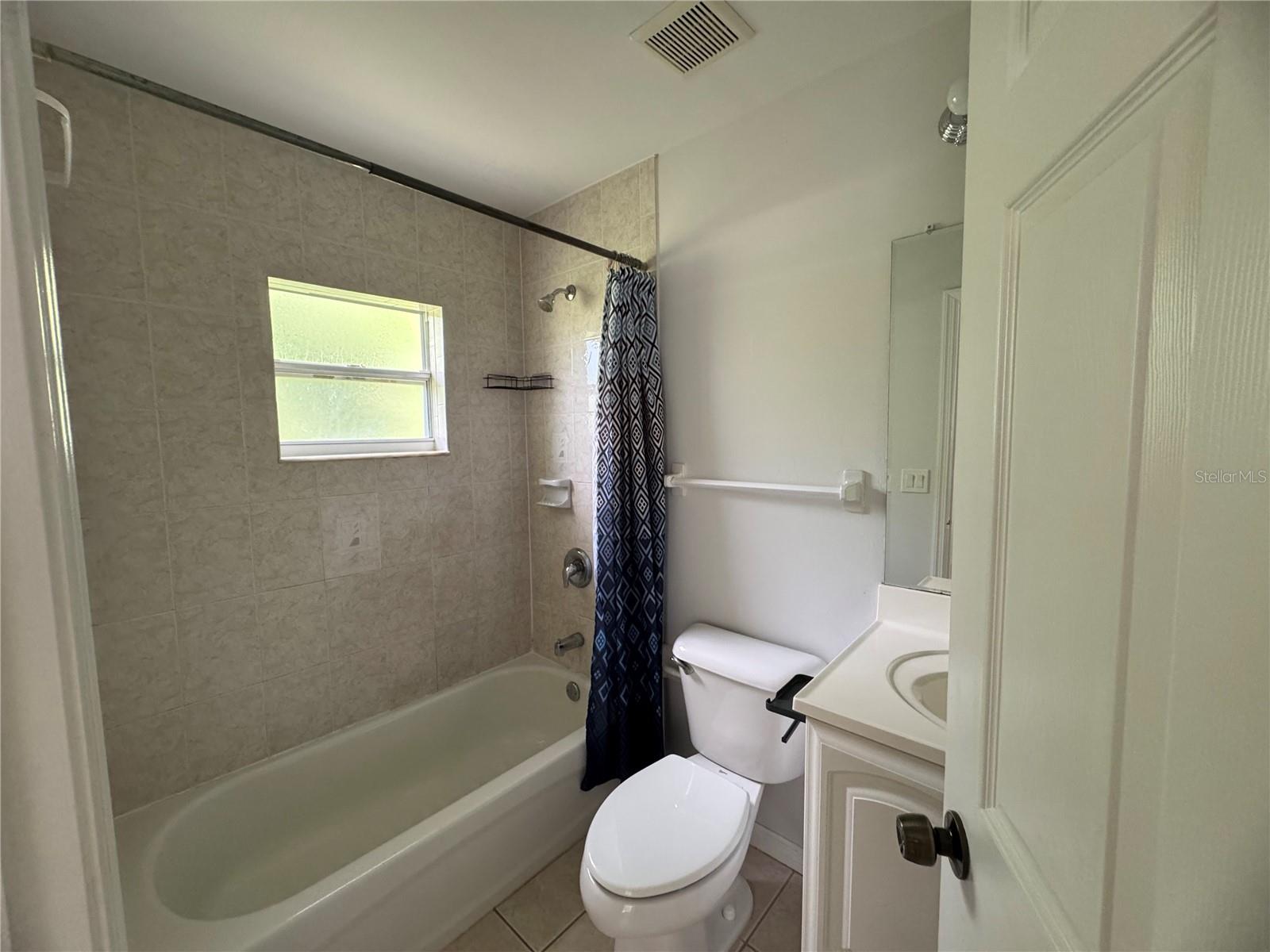 Image 11 of 18 For 2112 Redmond Street