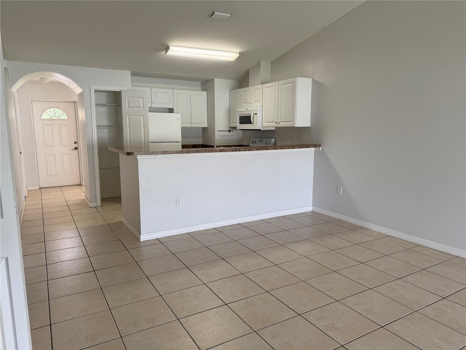 Image 17 of 18 For 2112 Redmond Street