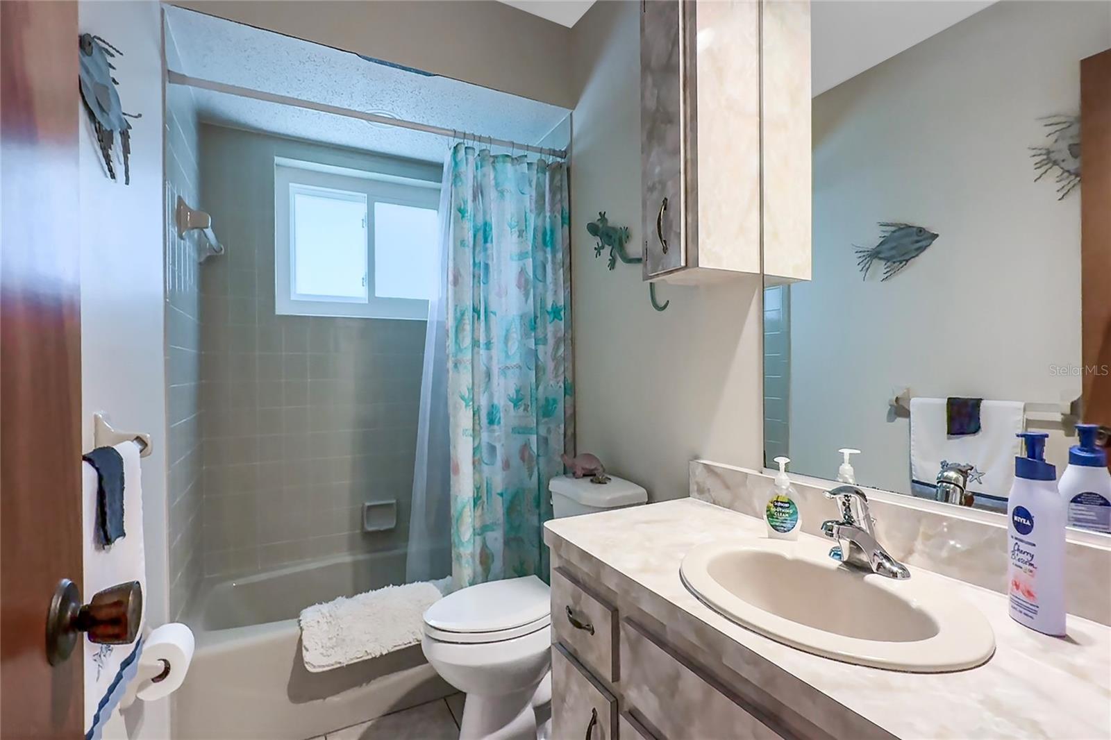 Image 20 of 52 For 2490 10th Street