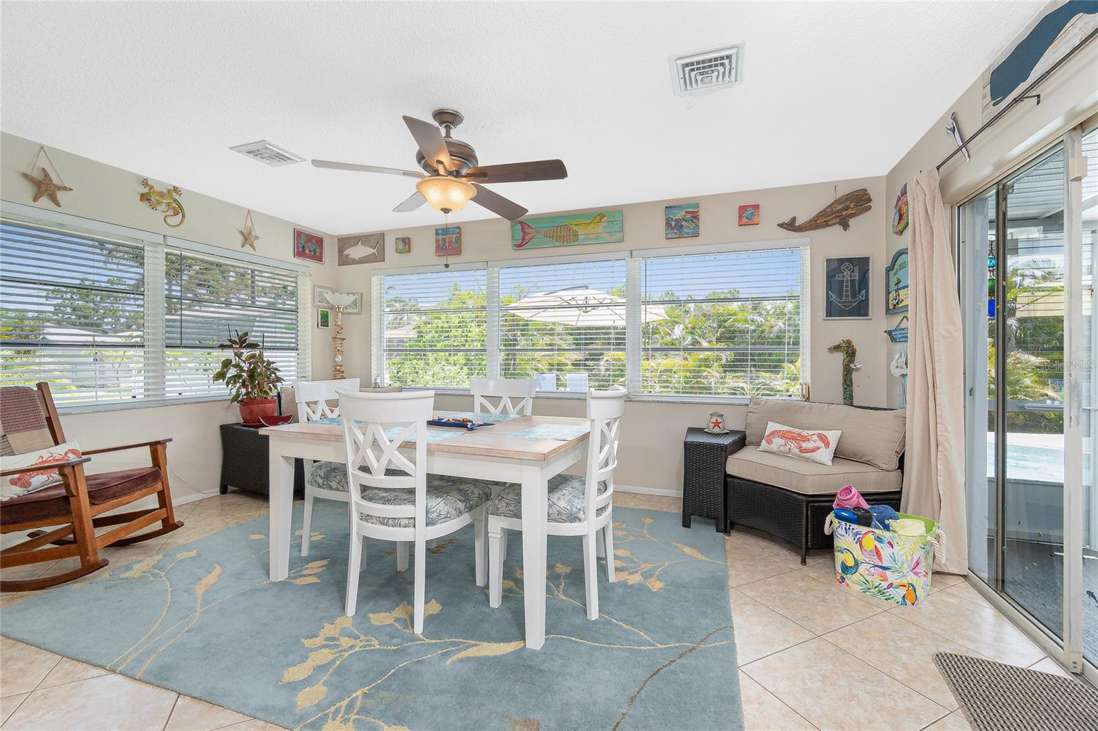 Image 21 of 52 For 2490 10th Street