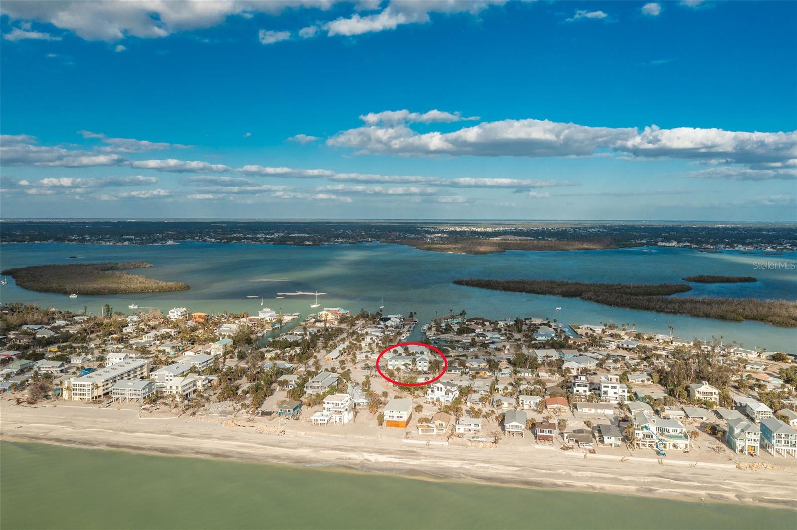Image 17 of 21 For 1285 Gulf Boulevard 4