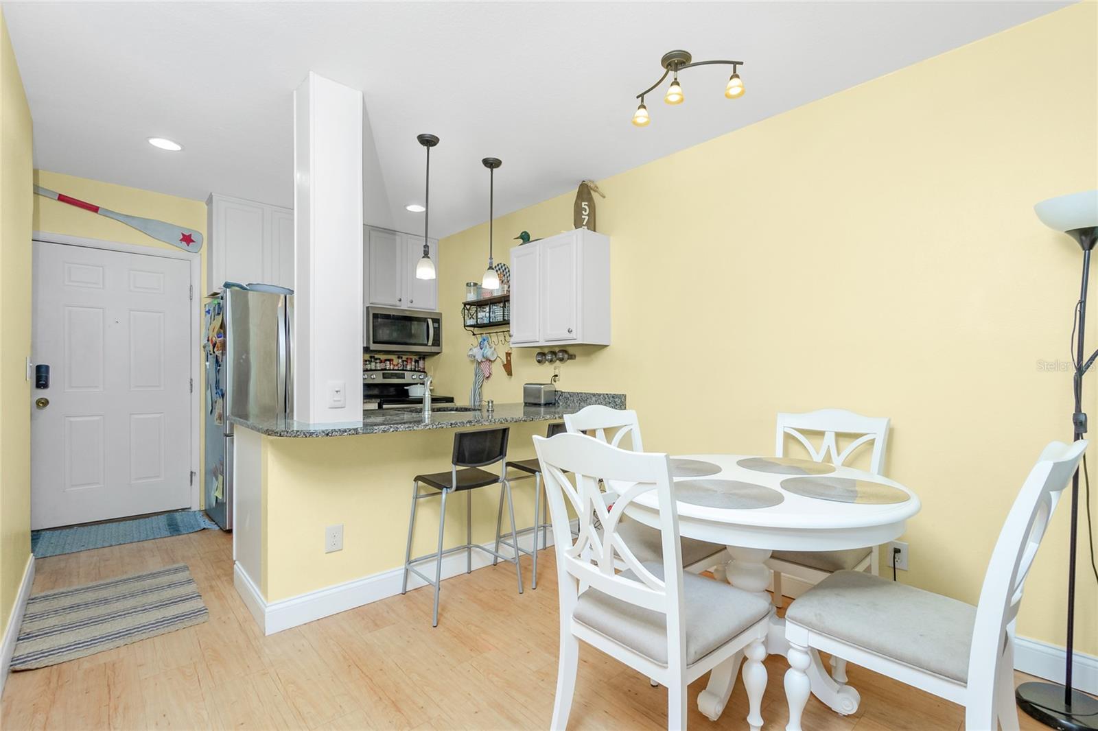 Image 6 of 21 For 1285 Gulf Boulevard 4